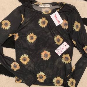 Shear fitted long sleeve